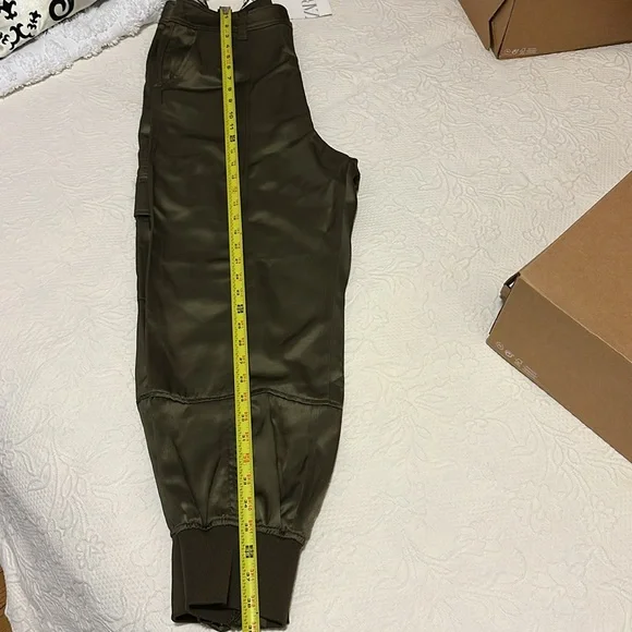 ZARA SATIN JOGGERS. SIZE MEDIUM - Picture 9 of 10